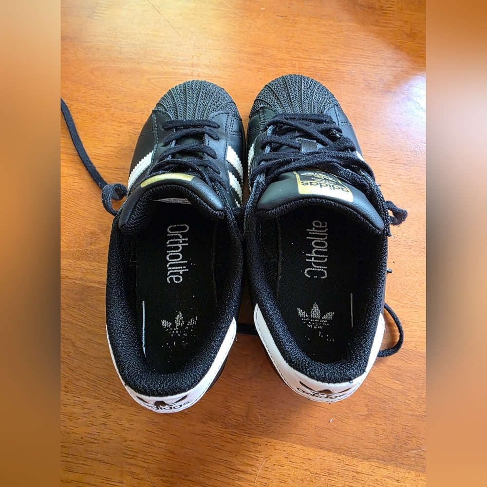 Adidas Kids Superstar Black with White Stripes - Picture 4 of 8